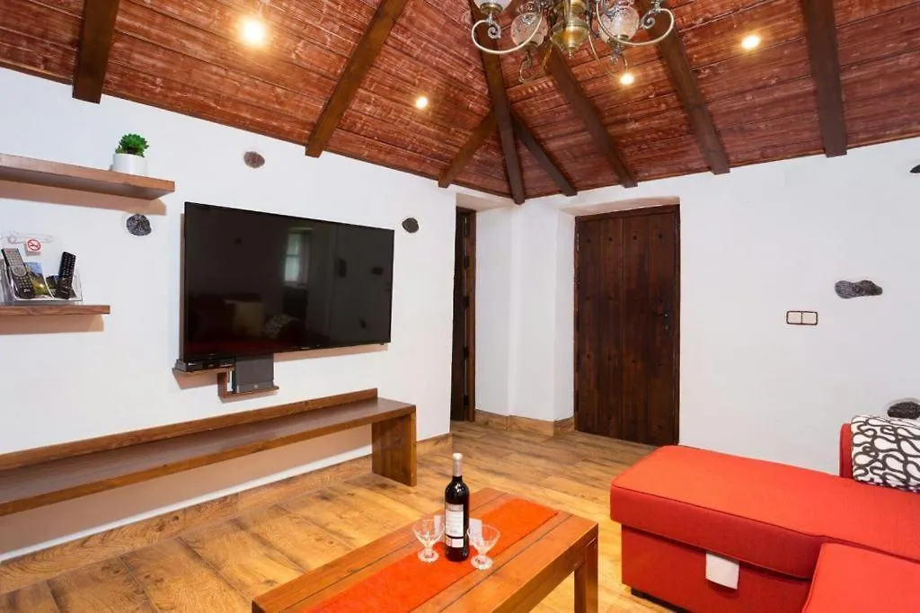 Traditional Canary Cottage In Masca